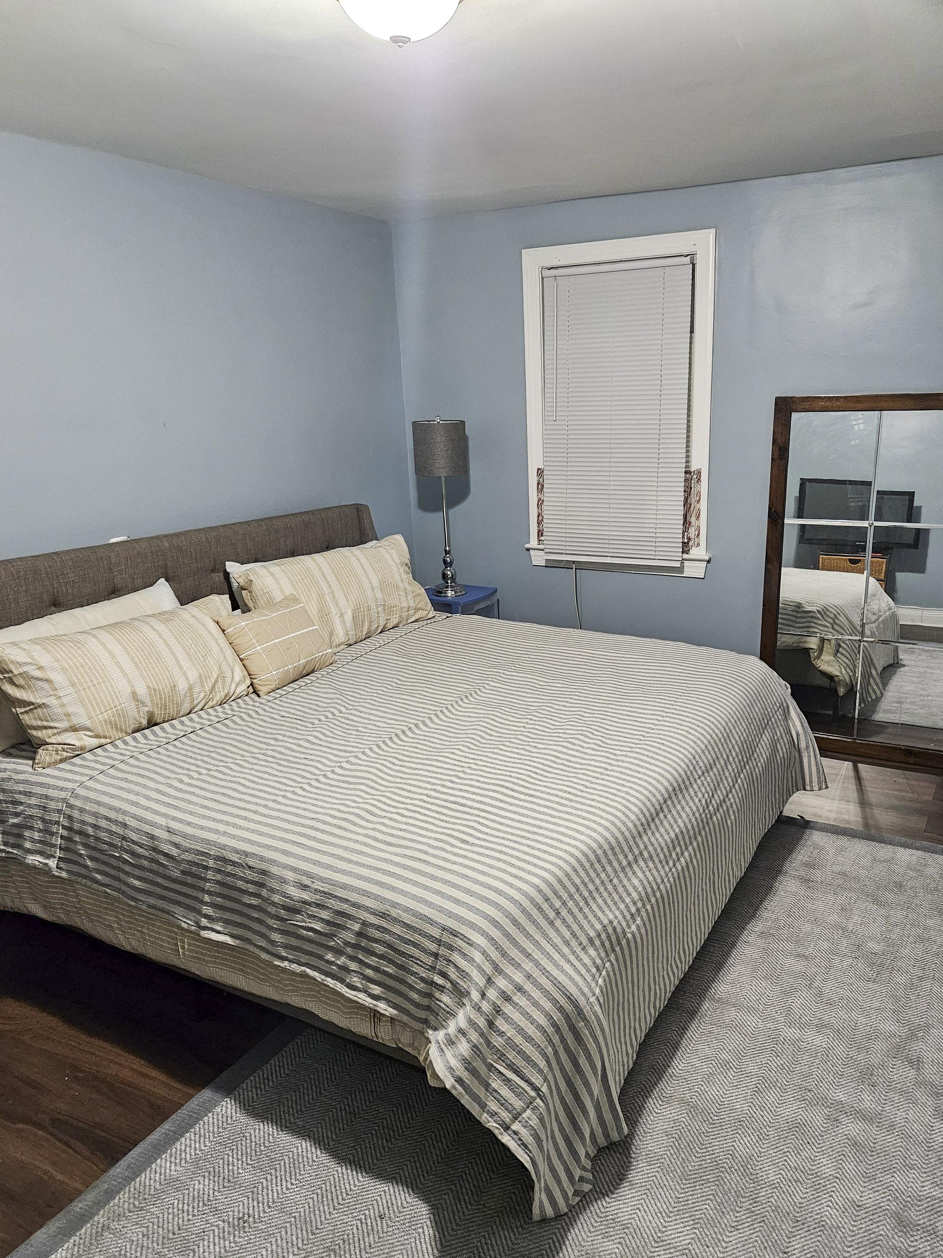 bedroom, detected:bed, window blind