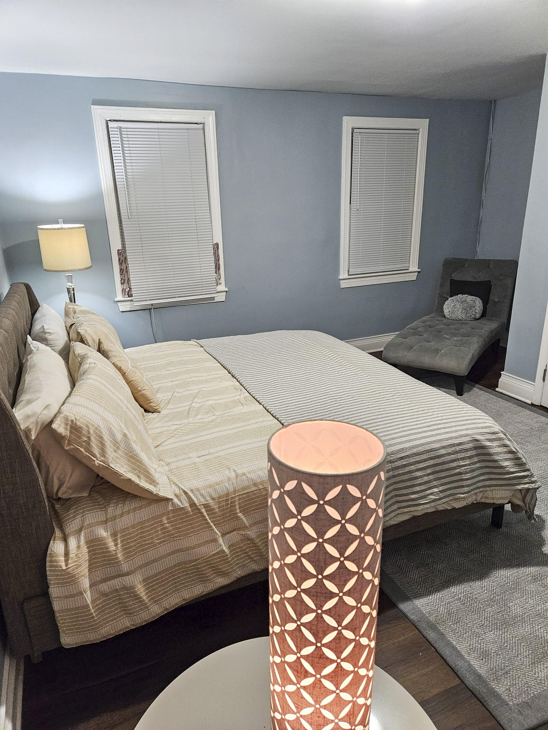 bedroom, detected:bed, window blind