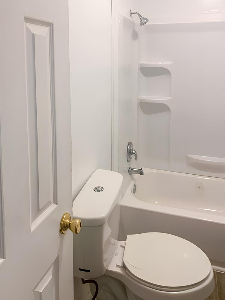 Bathroom(s)