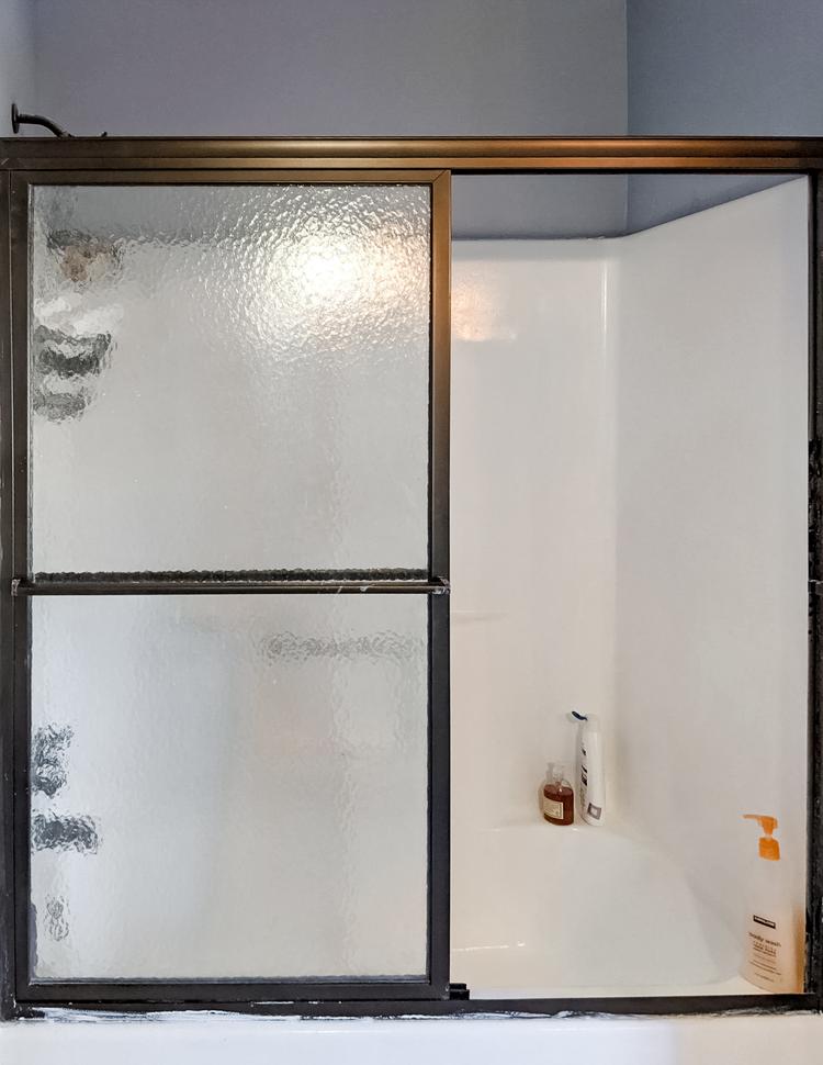 Bathroom(s)