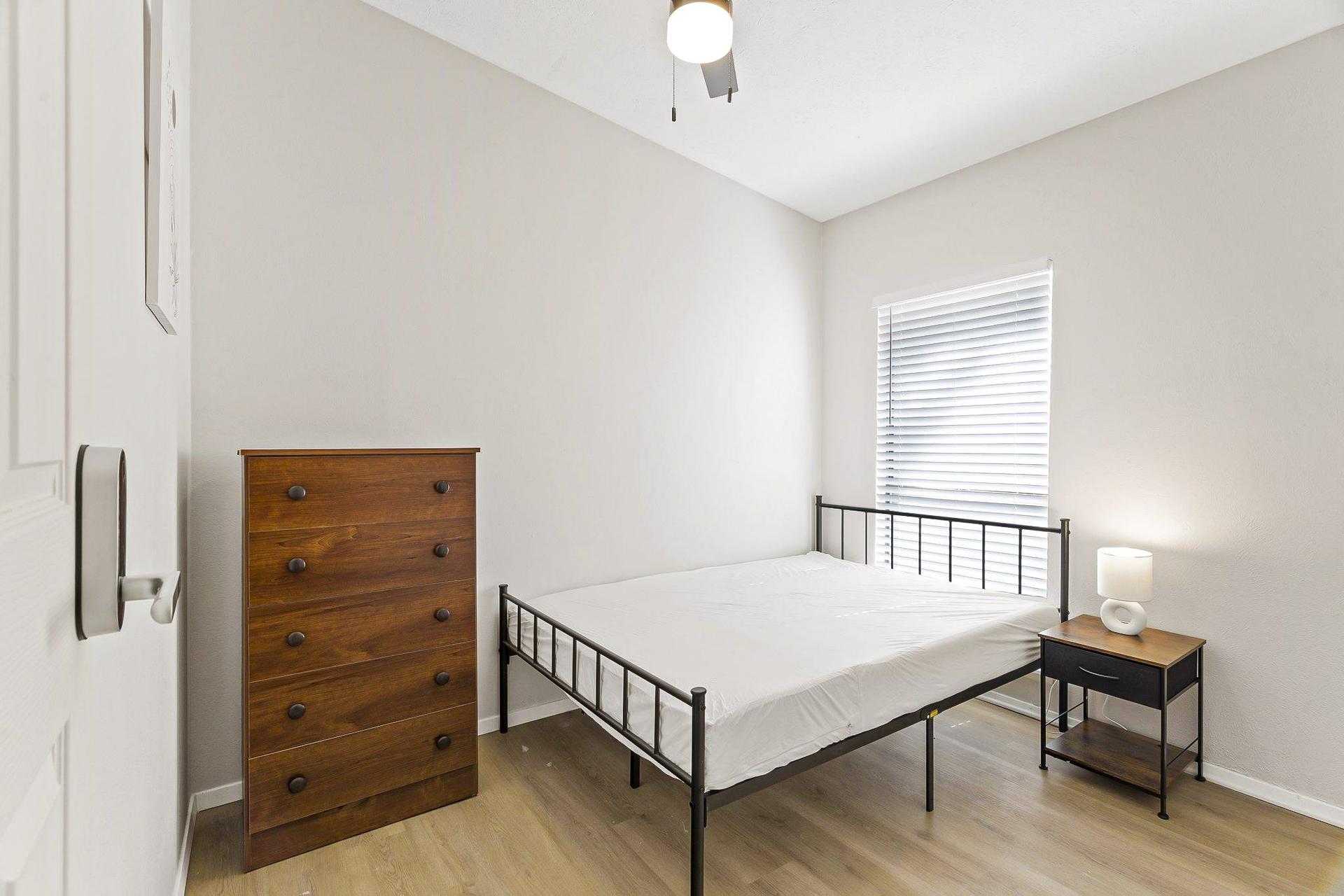 bedroom, detected:bed