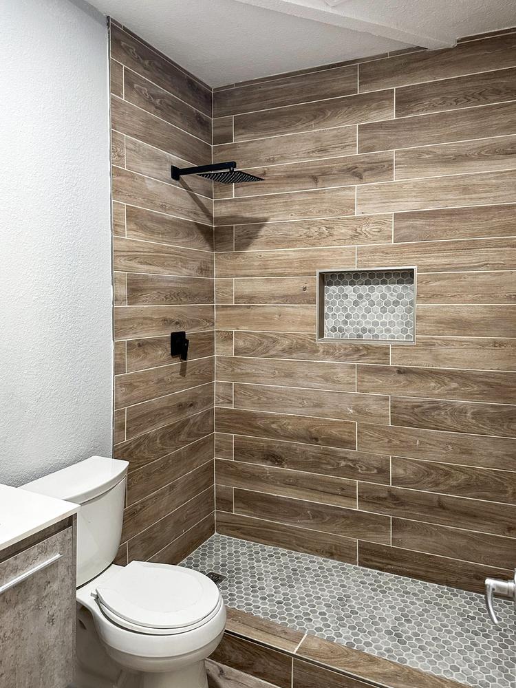 Bathroom(s)