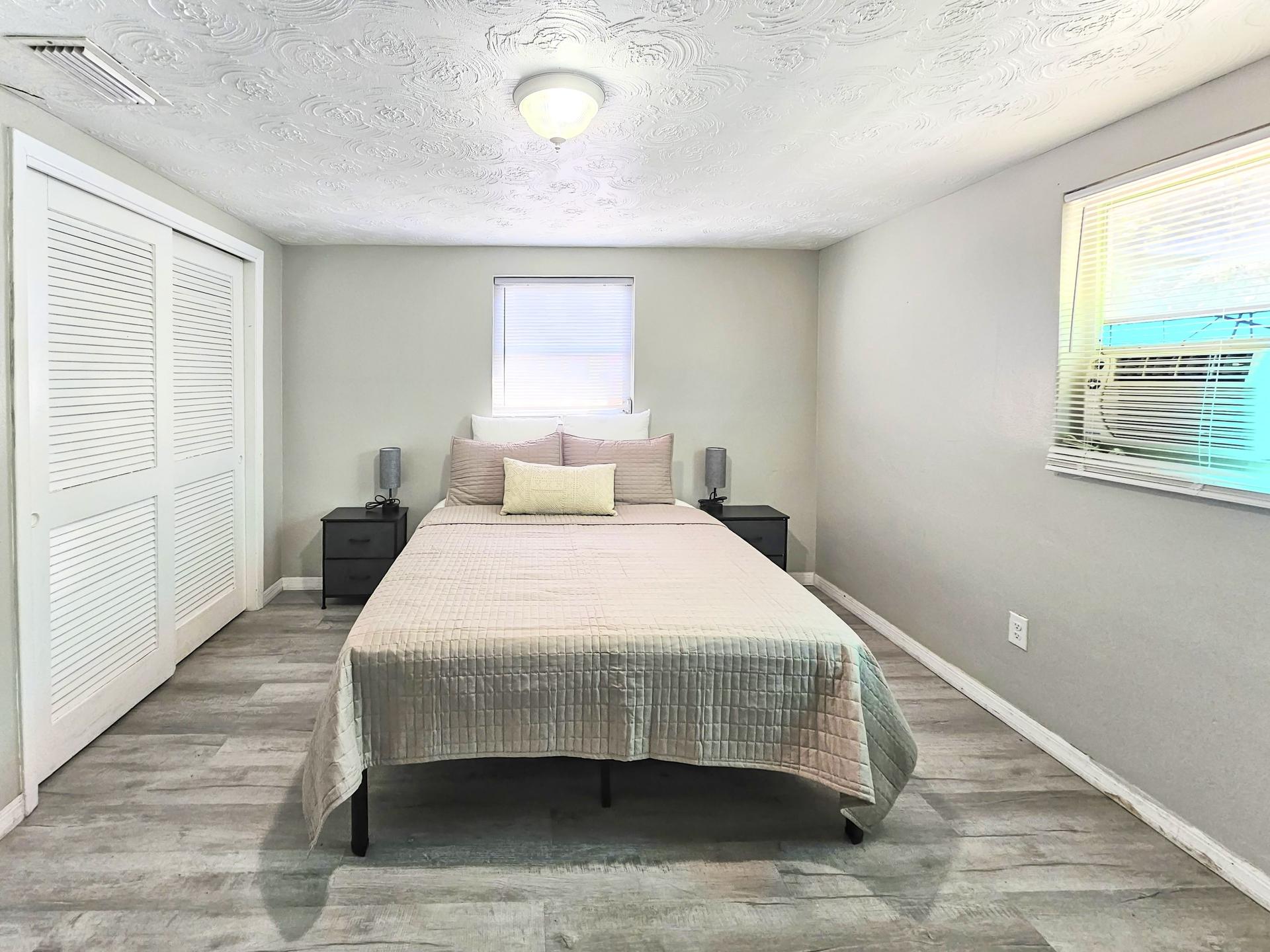 bedroom, detected:bed