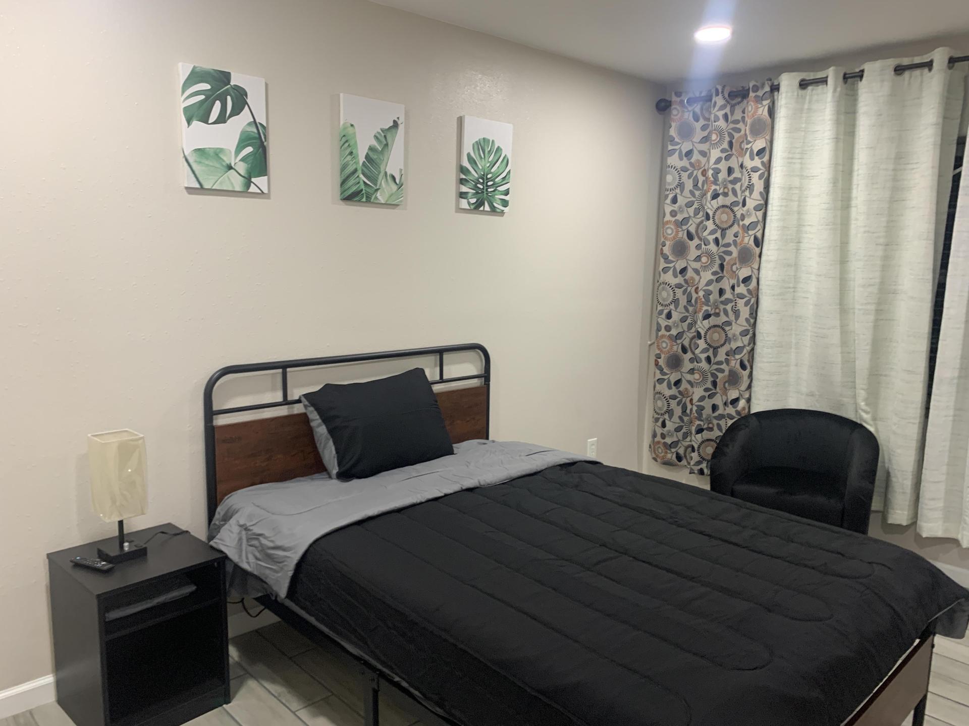 Full size bed