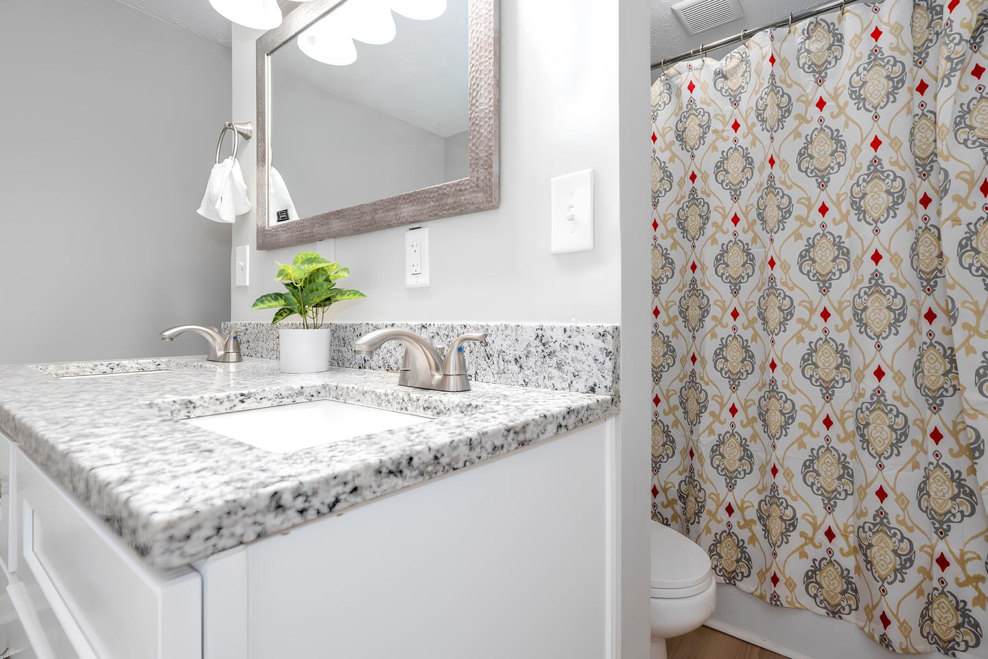 Bathroom(s)