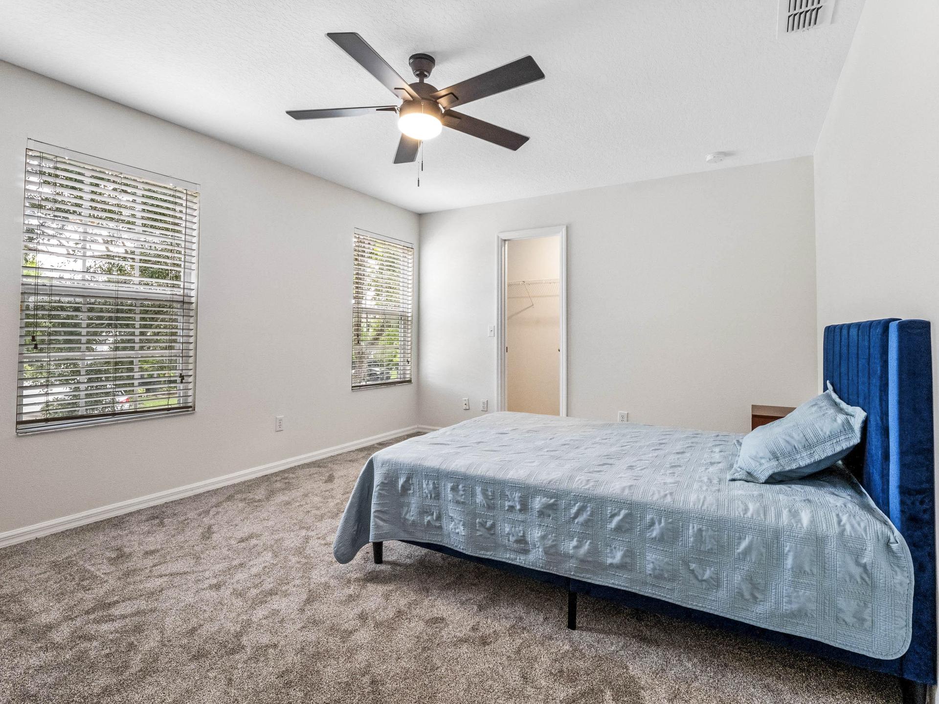 bedroom, detected:ceiling fan, window blind, bed