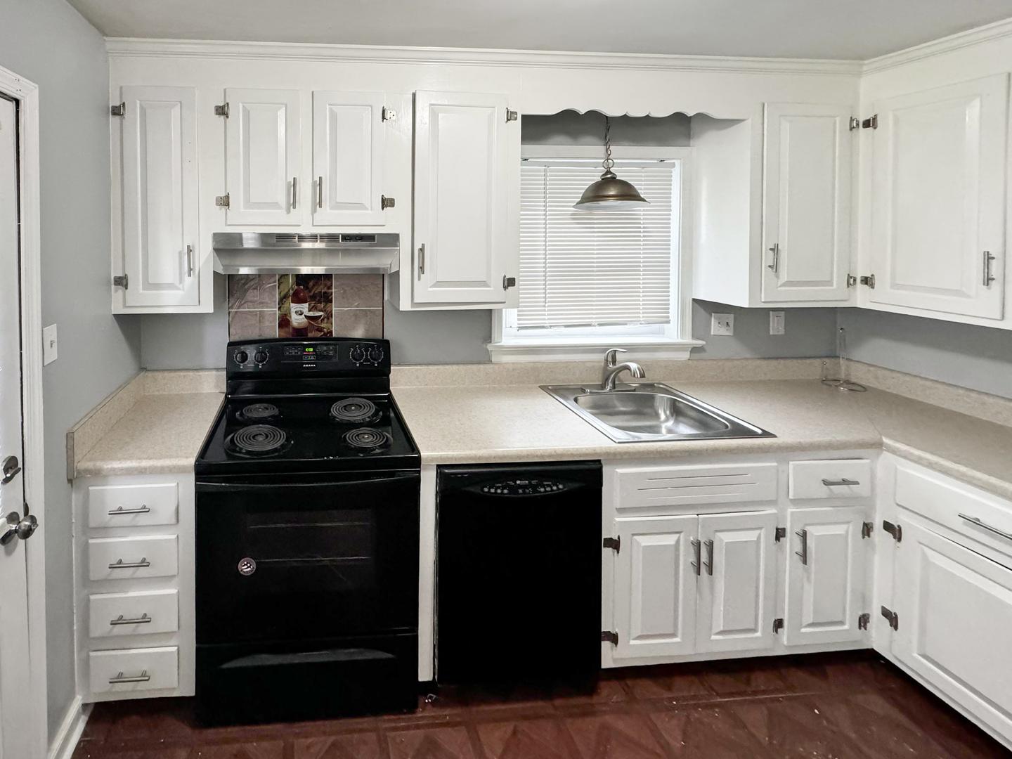 Common spaces including the kitchen