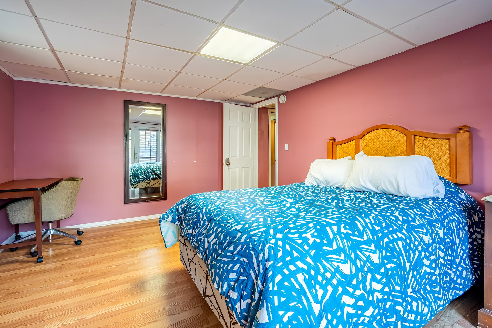 bedroom, detected:bed