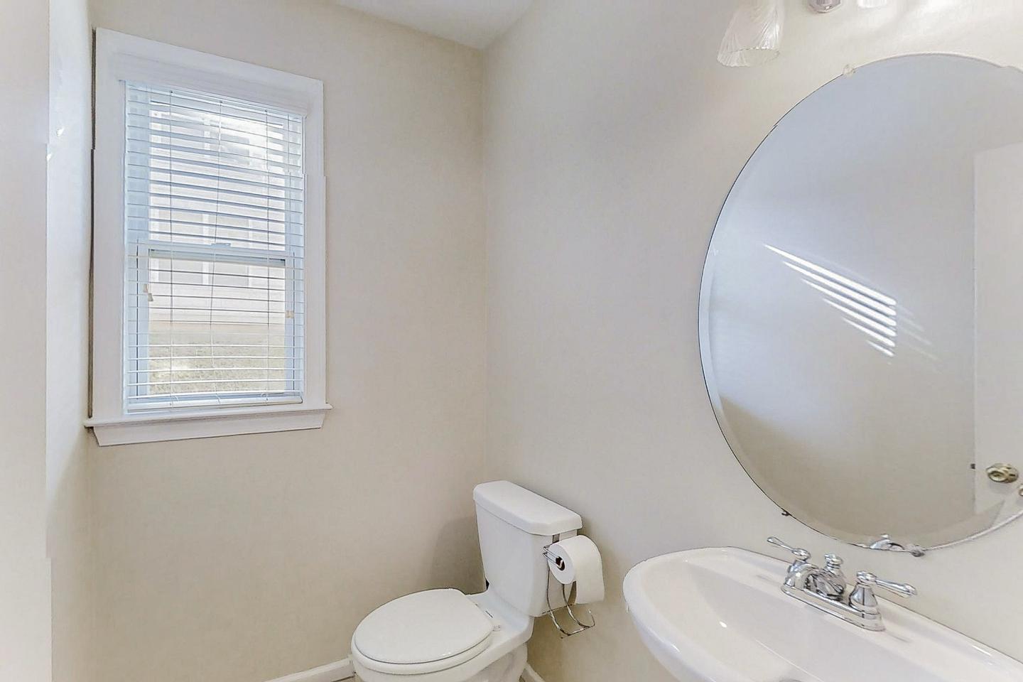 Bathroom(s)