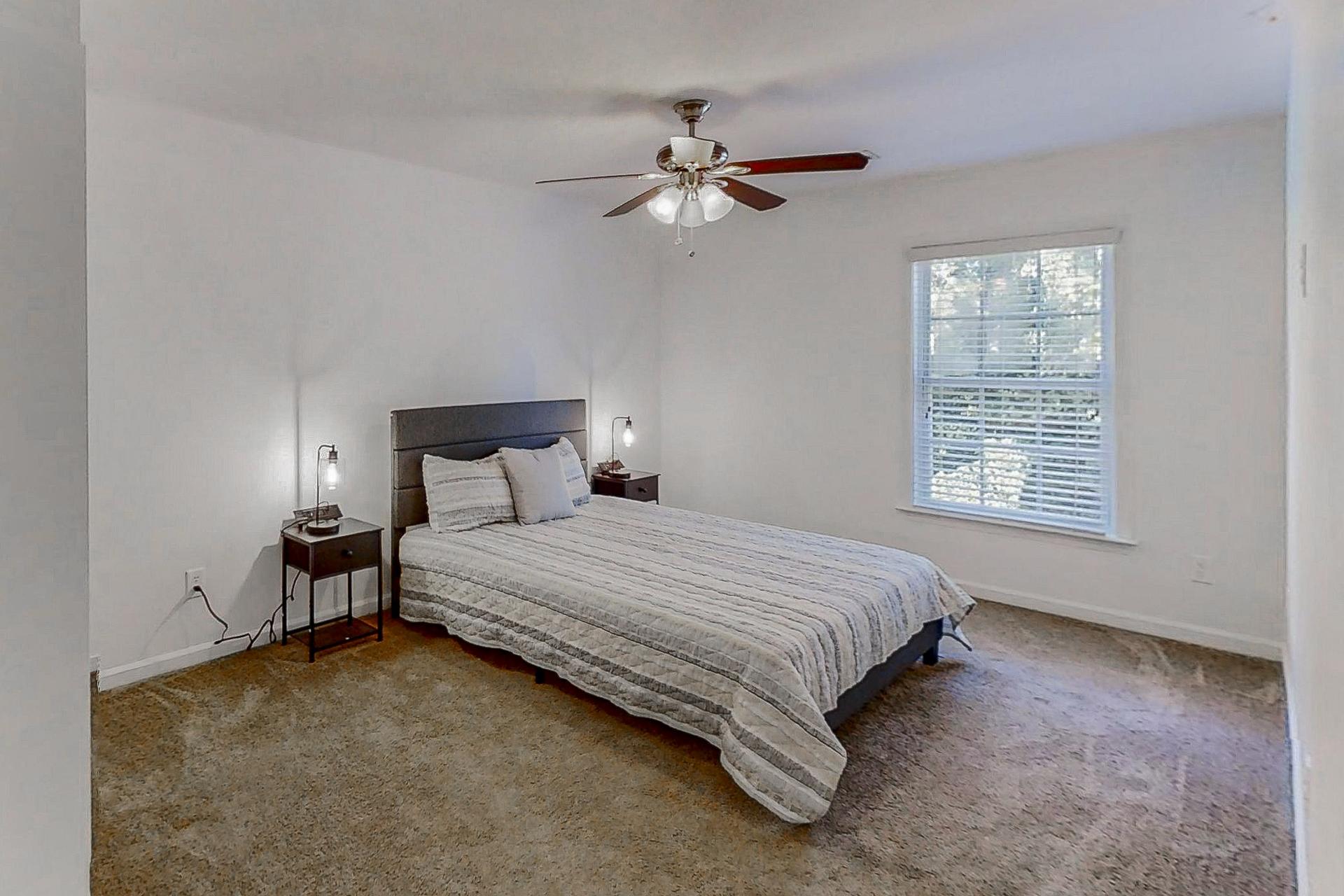bedroom, detected:ceiling fan, window blind, bed