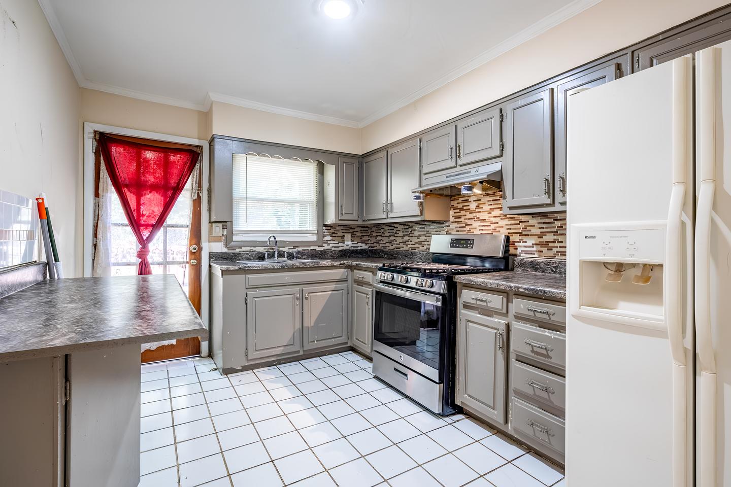 Common spaces including the kitchen