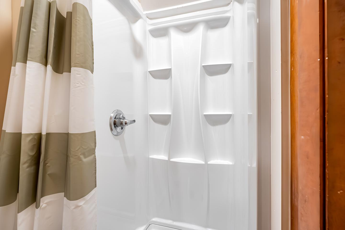 Bathroom(s)