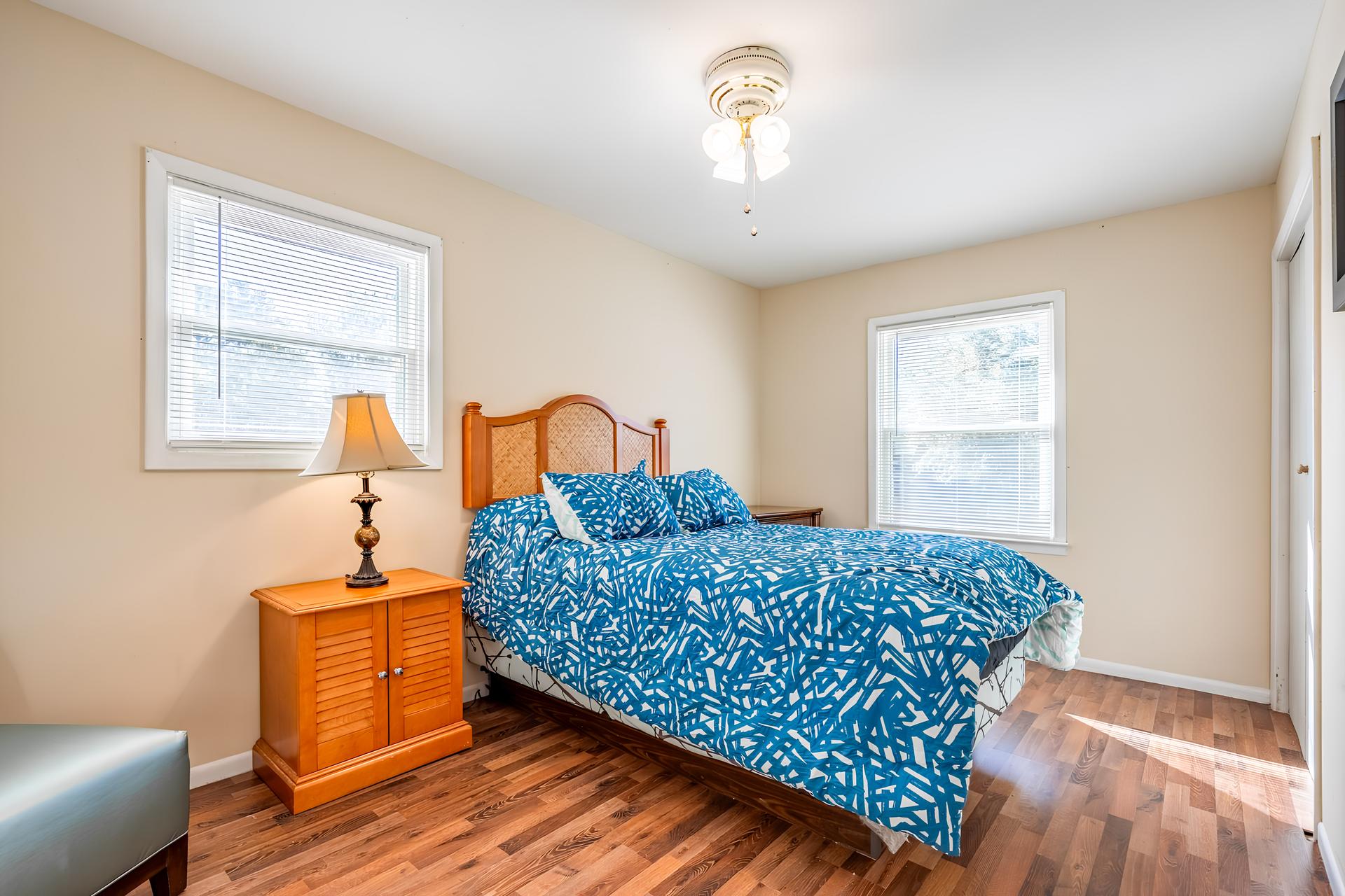 bedroom, detected:bed, window blind