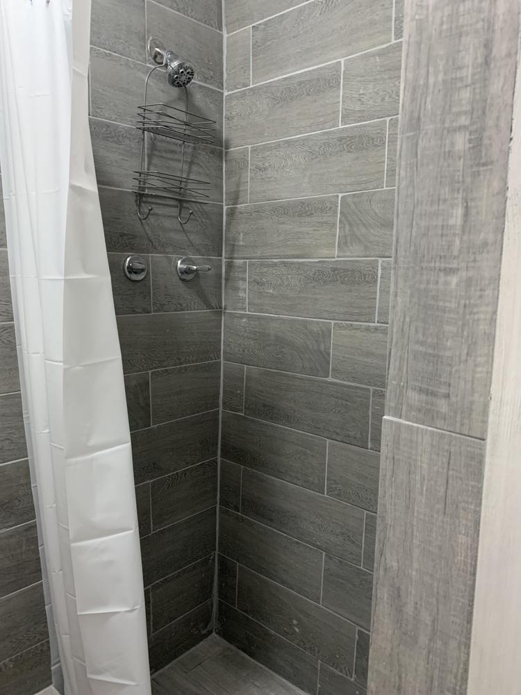 Bathroom(s)