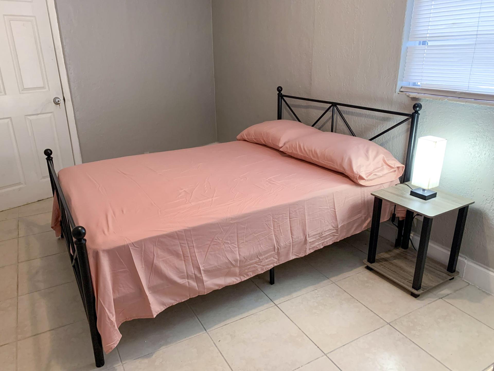 bedroom, detected:bed