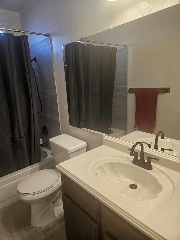 Bathroom 2