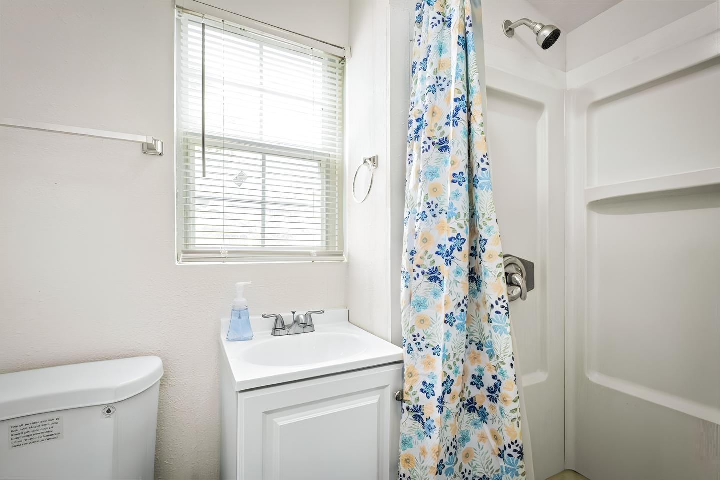 Bathroom(s)