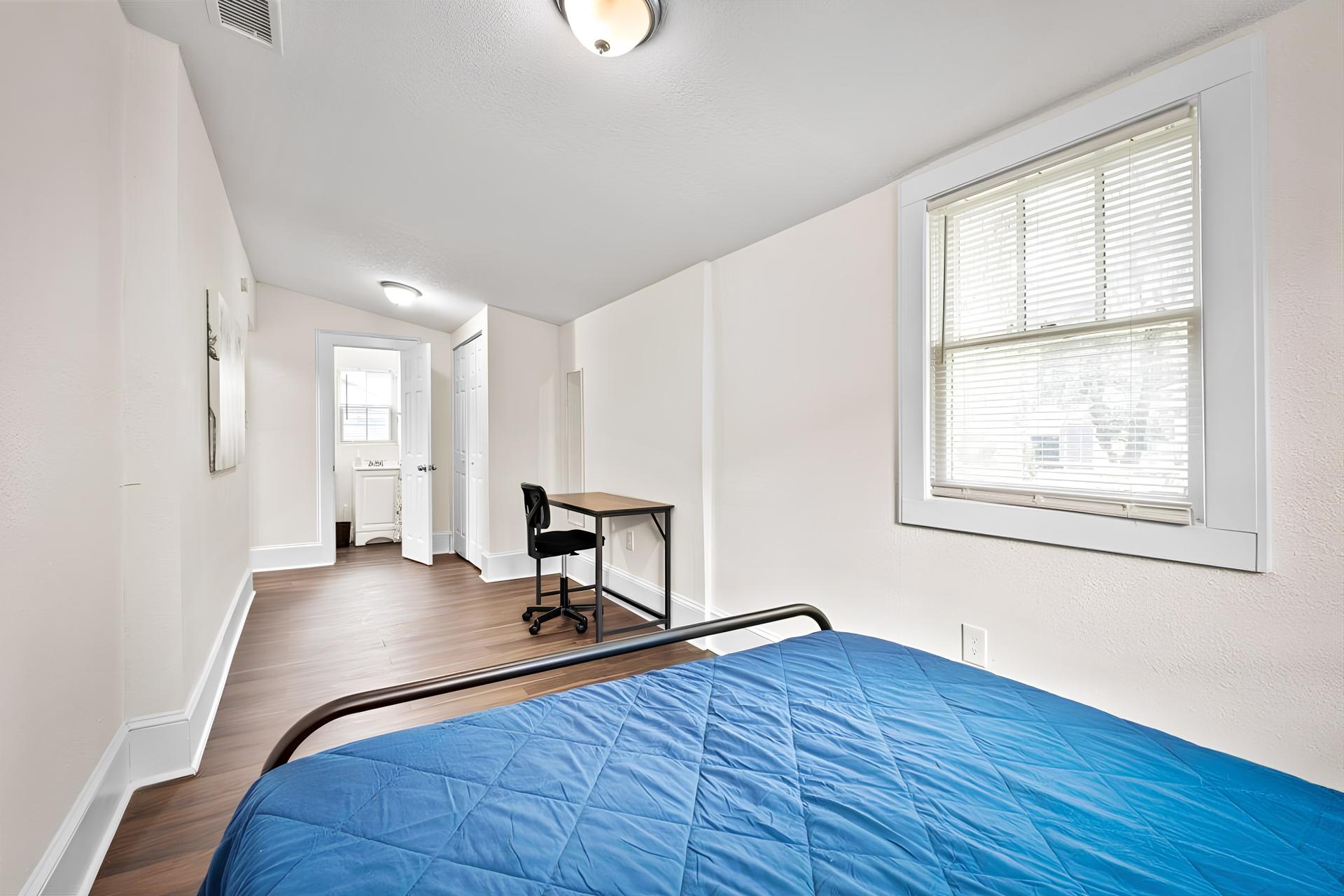 bedroom, detected:bed, window blind