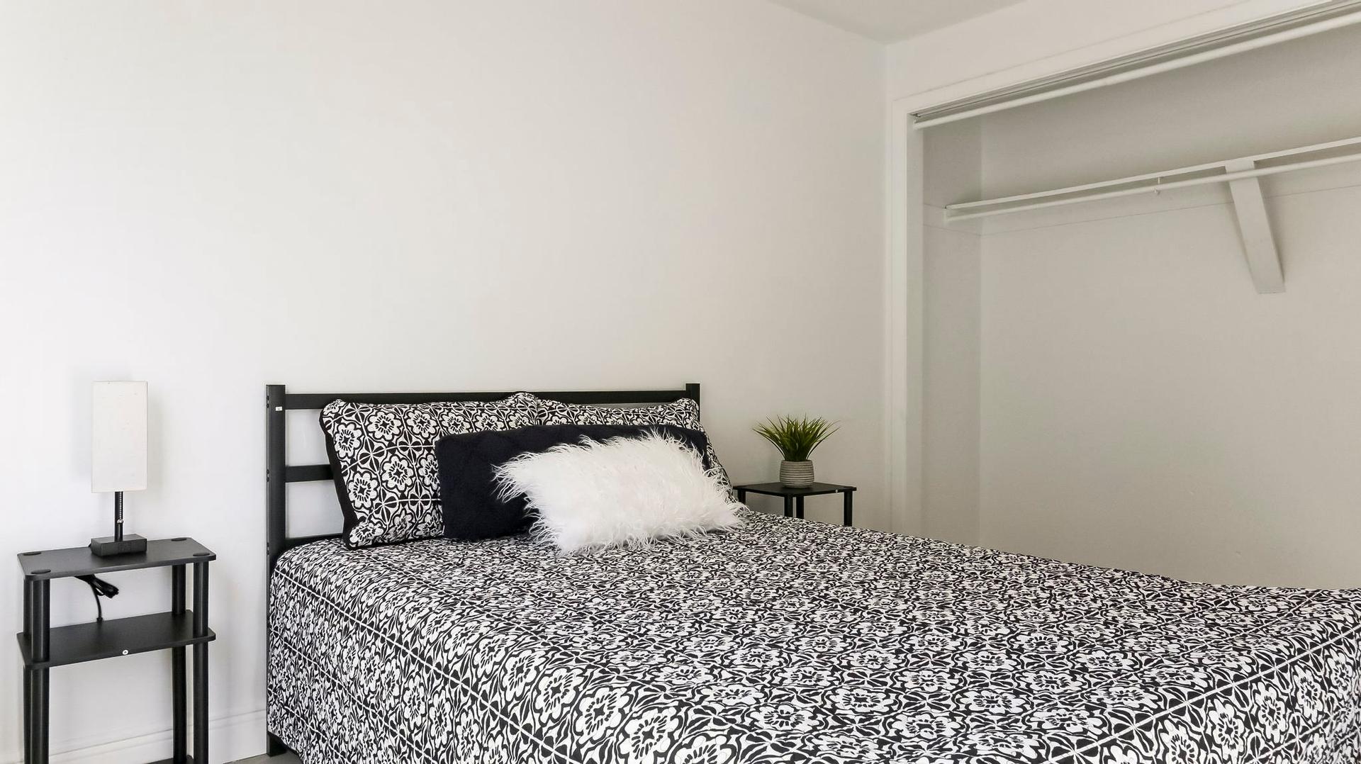 bedroom, detected:bed