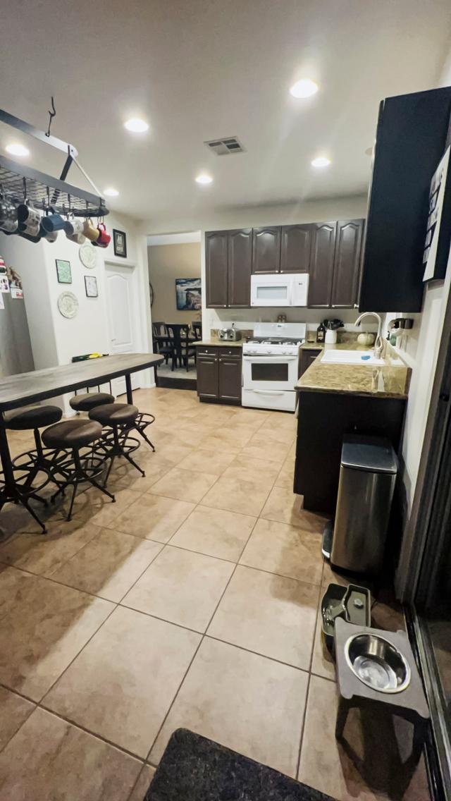 Common spaces including the kitchen