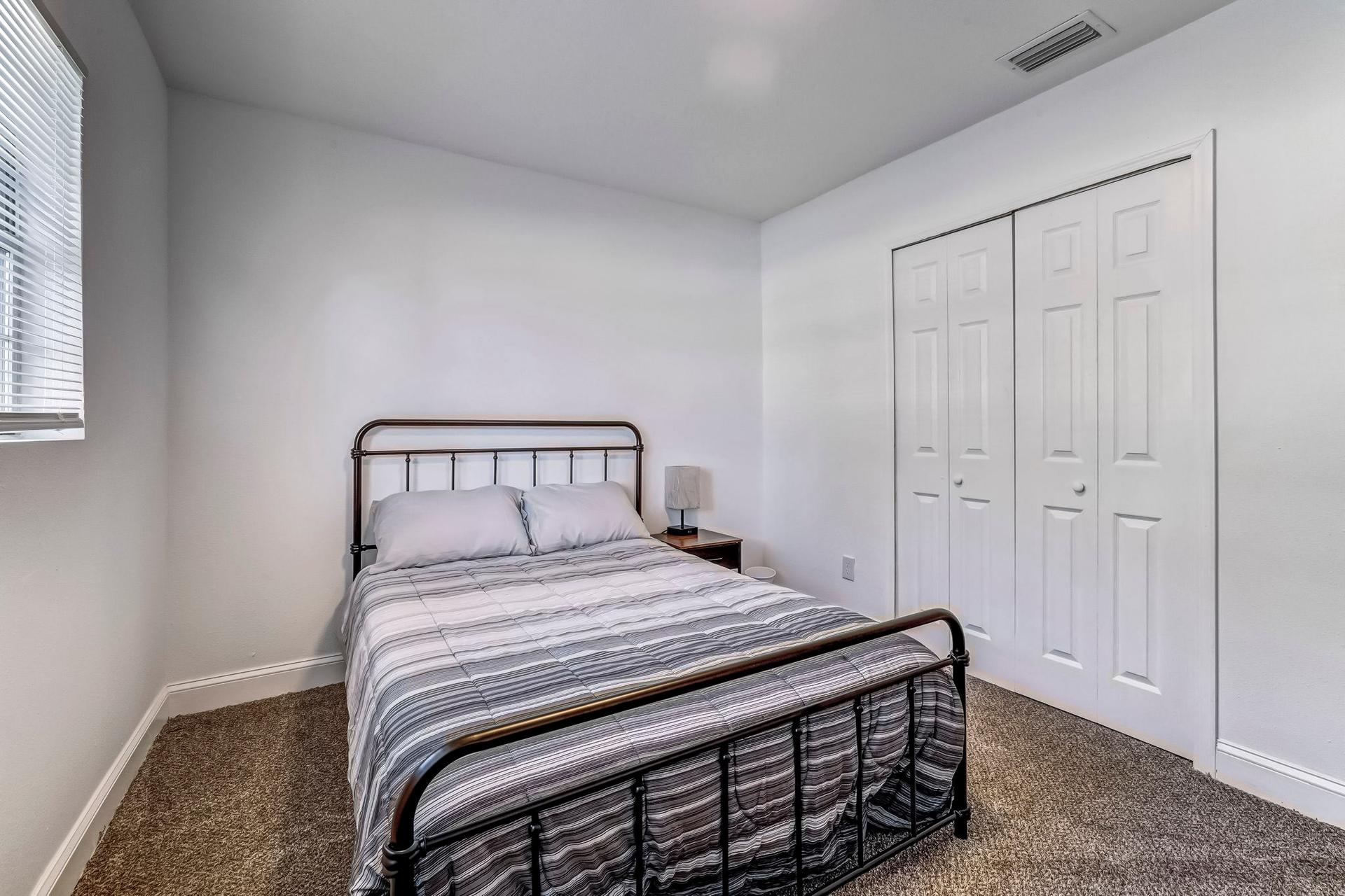 bedroom, detected:bed, window blind