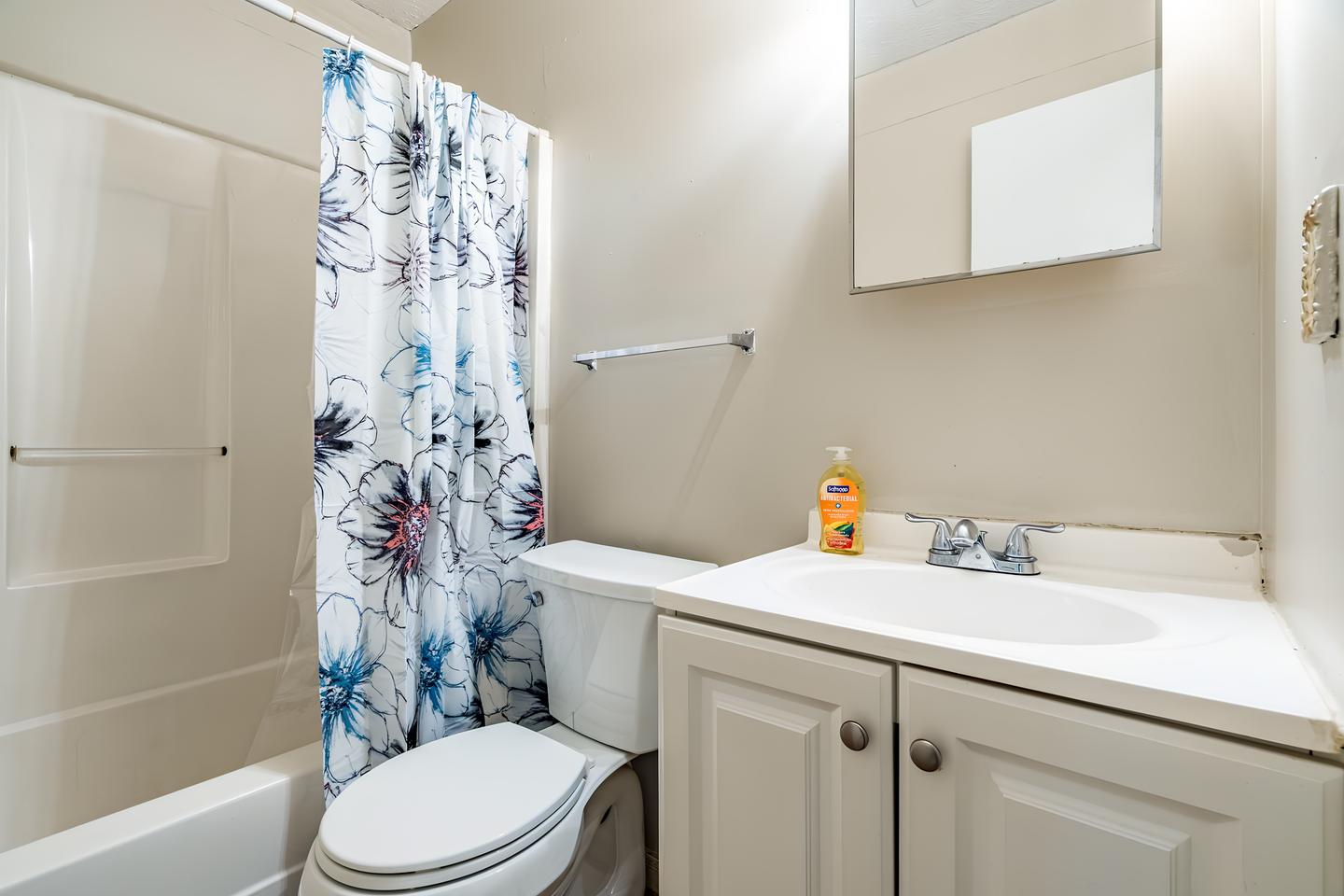 Bathroom(s)
