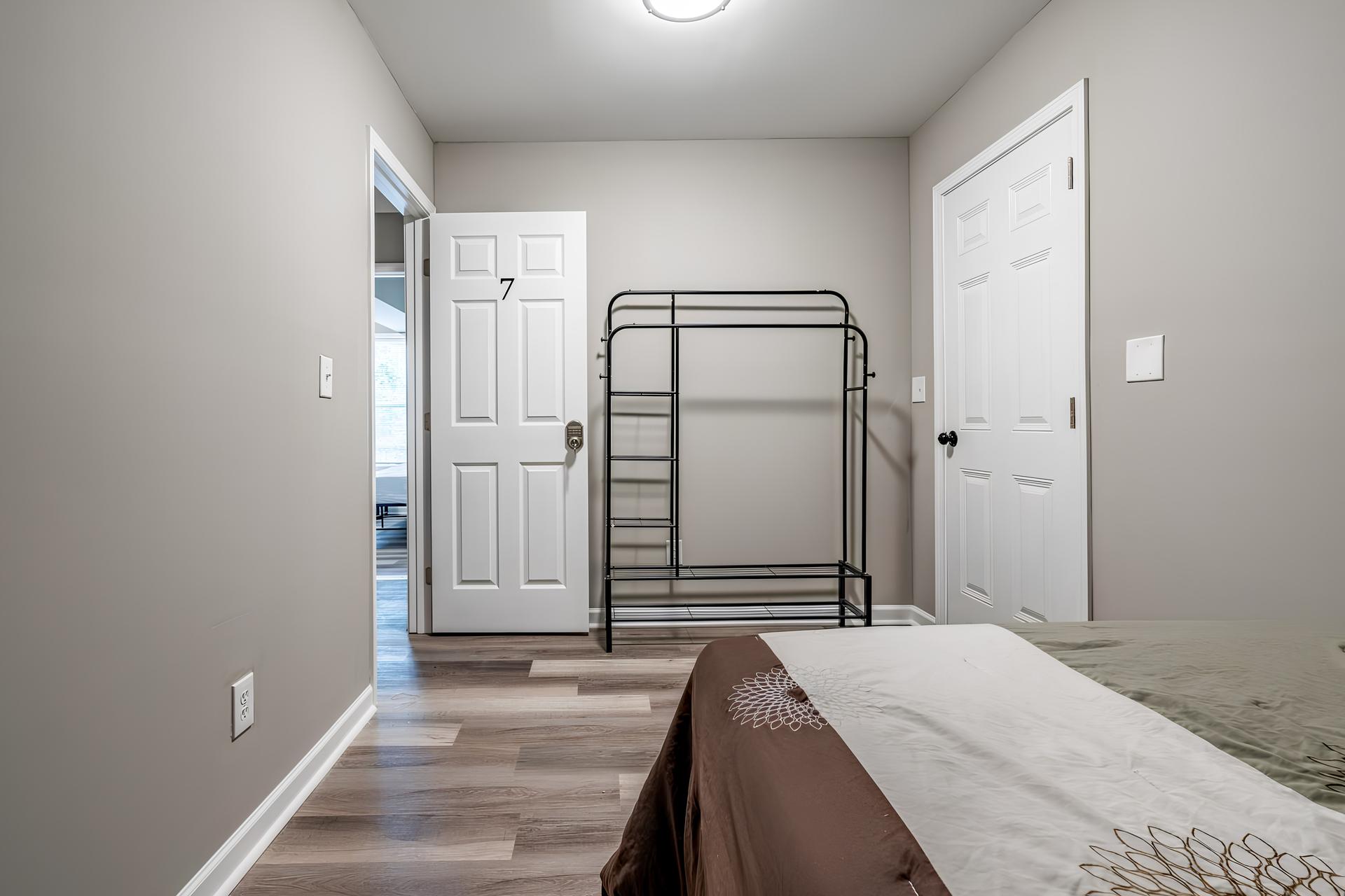 bedroom, detected:bed