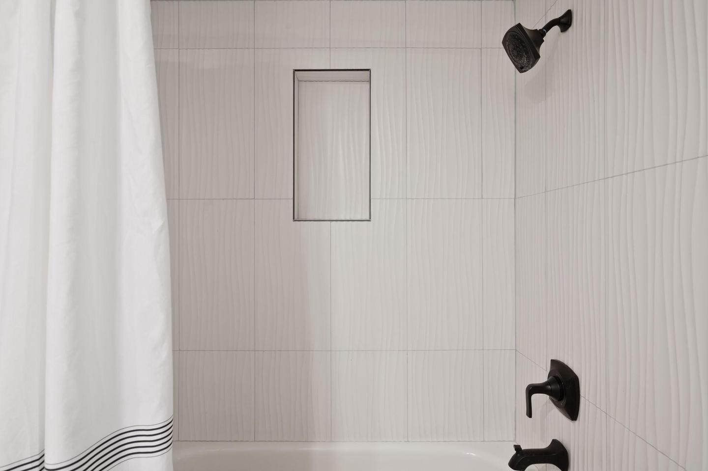 Bathroom(s)