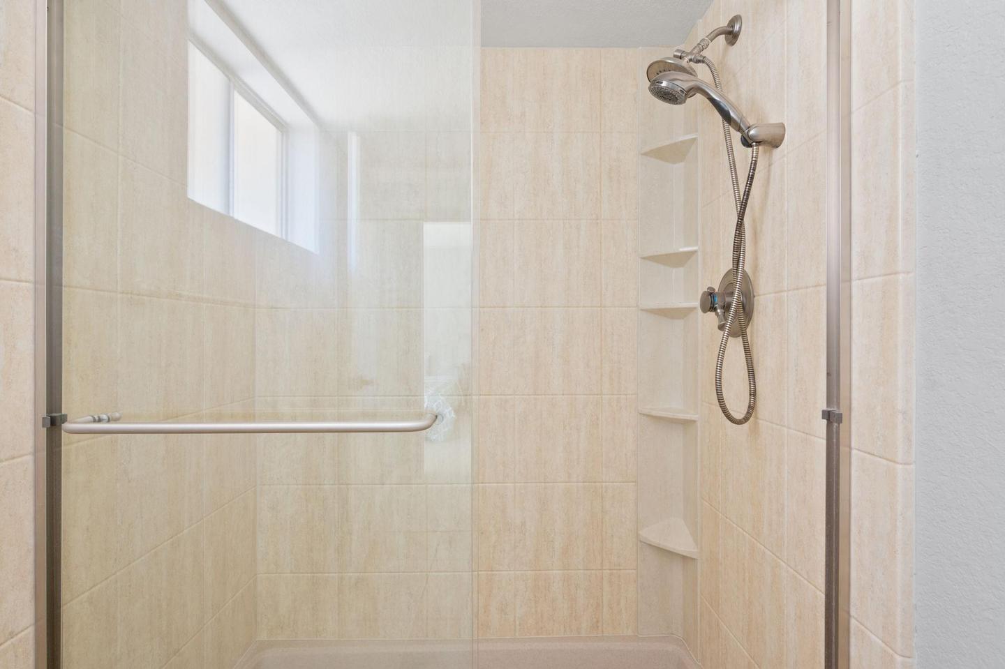 Bathroom(s)