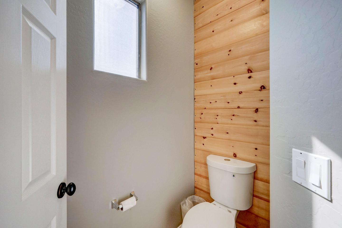 Bathroom(s)