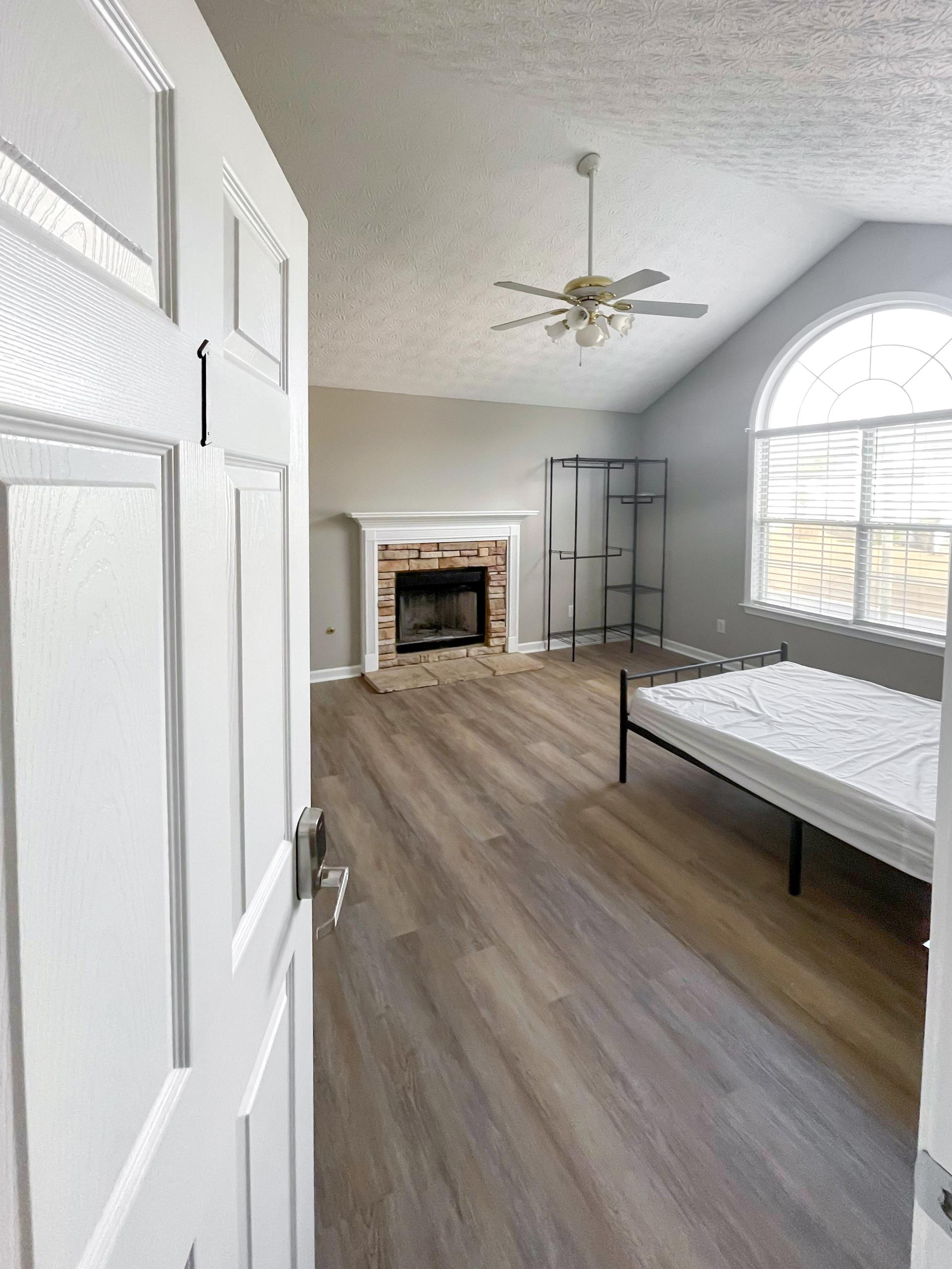 living_room, detected:ceiling fan, window blind