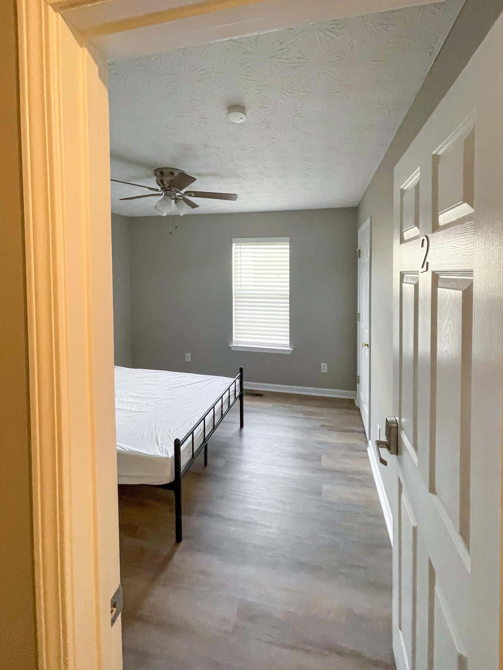 bedroom, detected:ceiling fan, bed