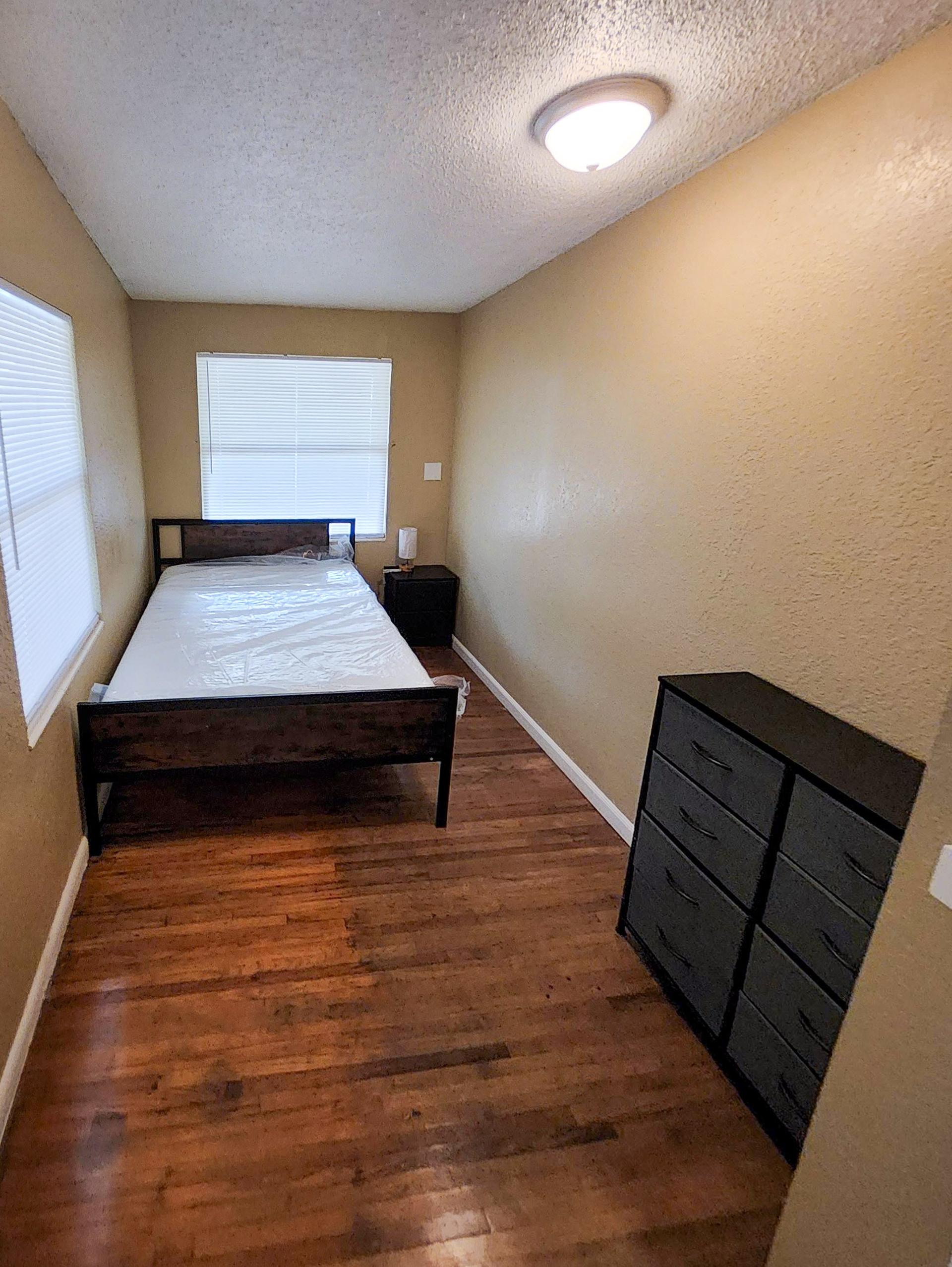 bedroom, detected:bed, window blind