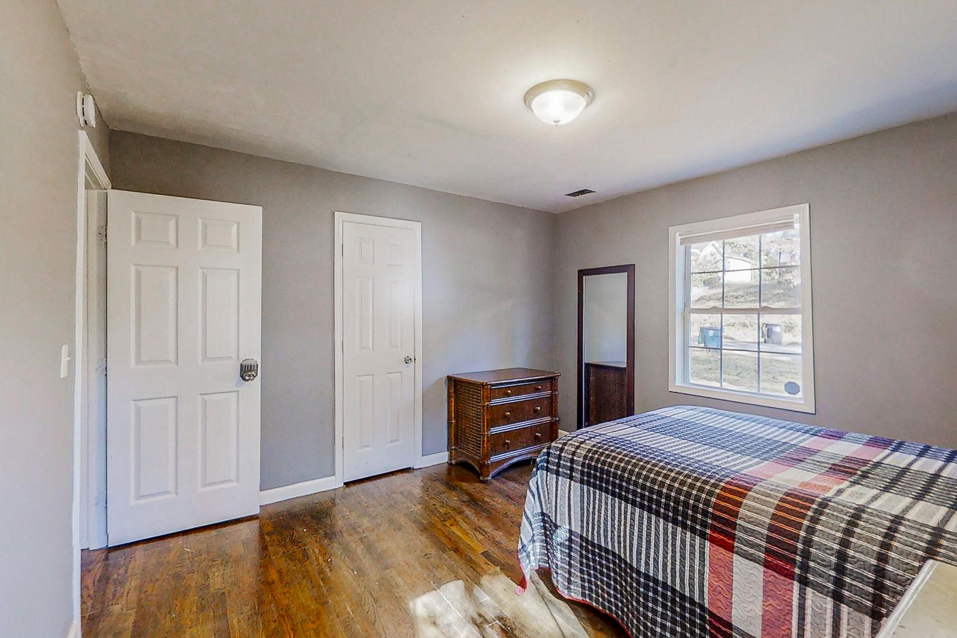 bedroom, detected:bed