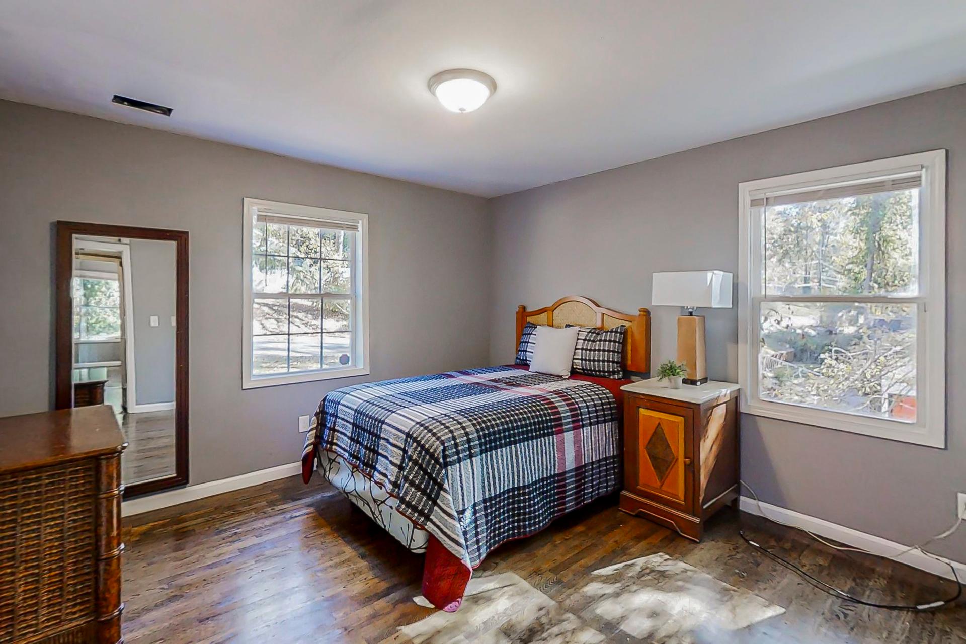 bedroom, detected:bed