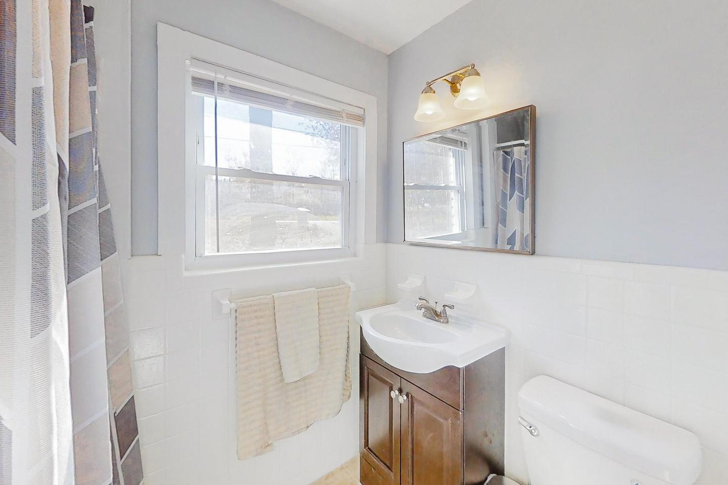 Bathroom 2