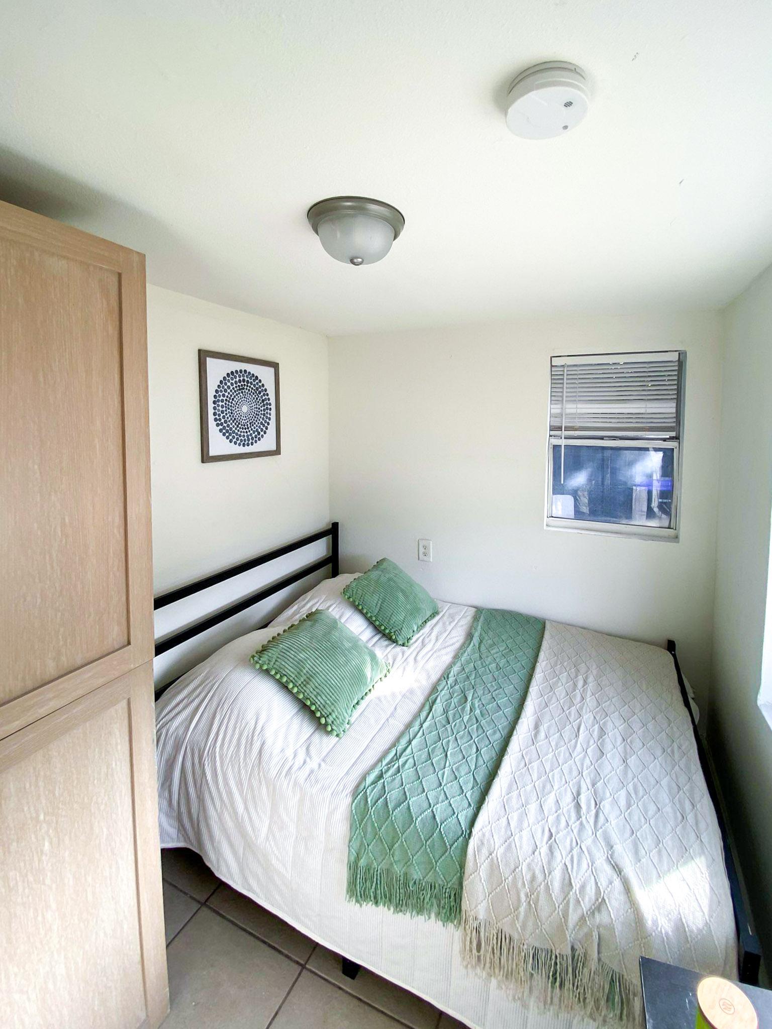 bed photo1