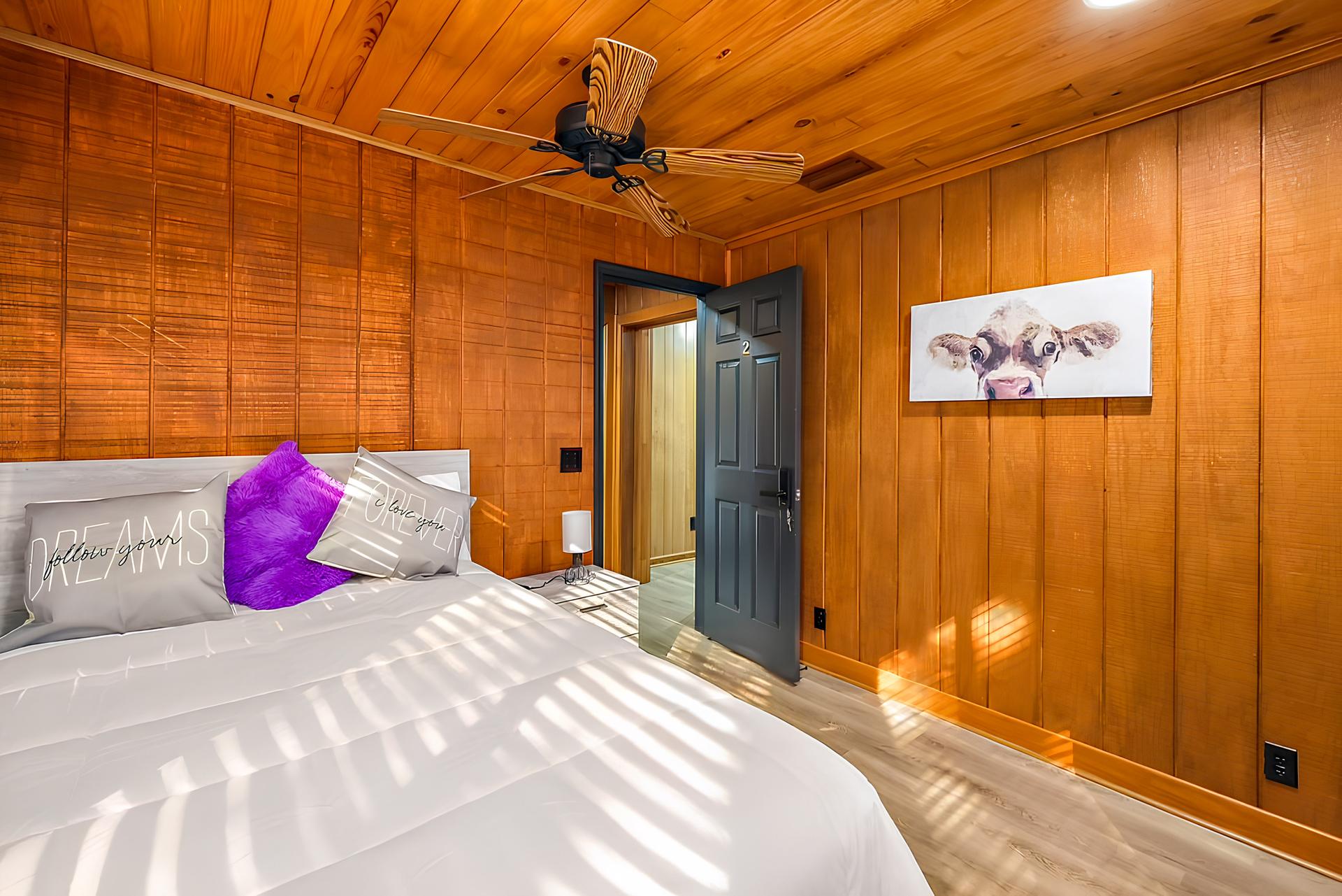 bedroom, detected:bed, ceiling fan