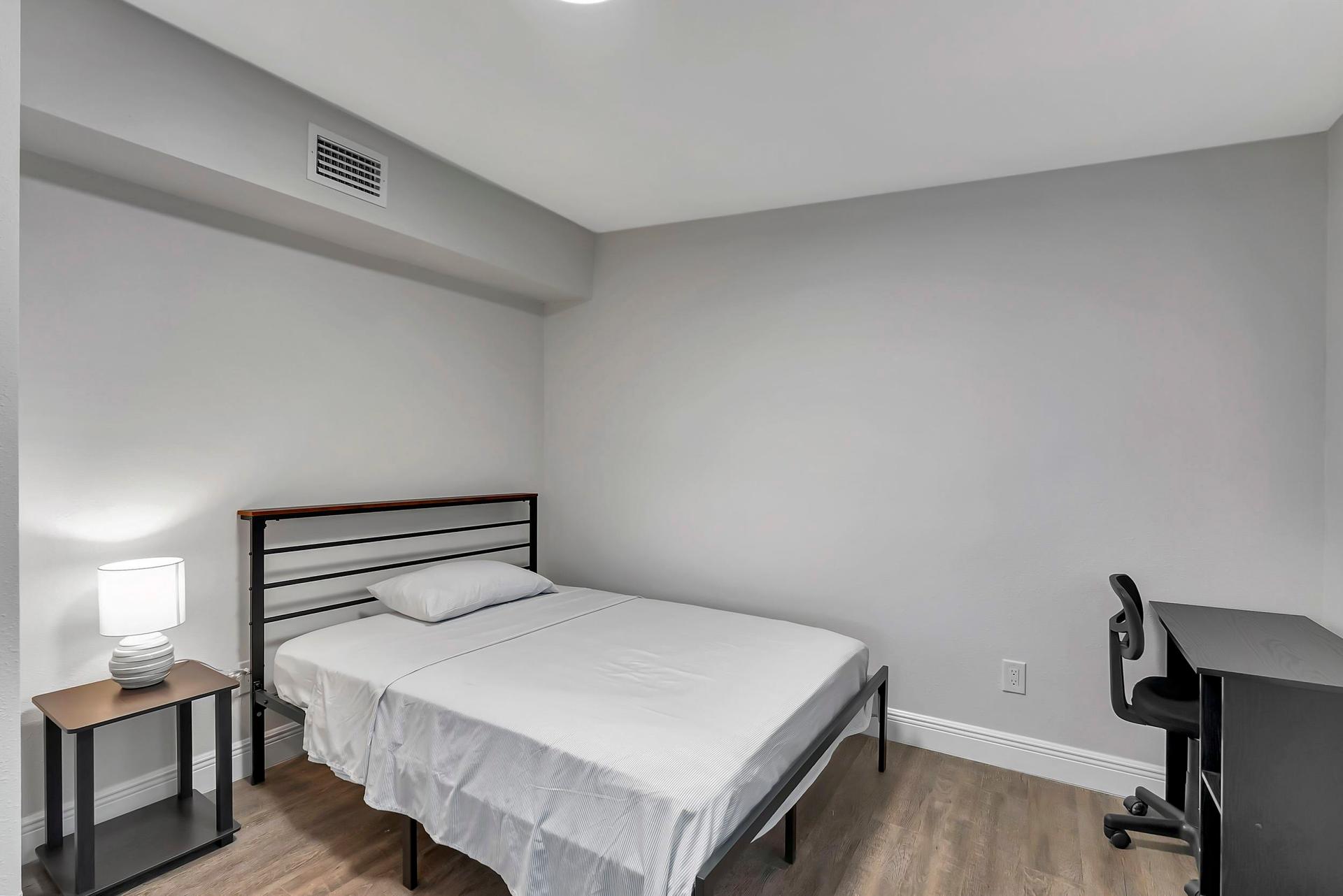 bedroom, detected:bed