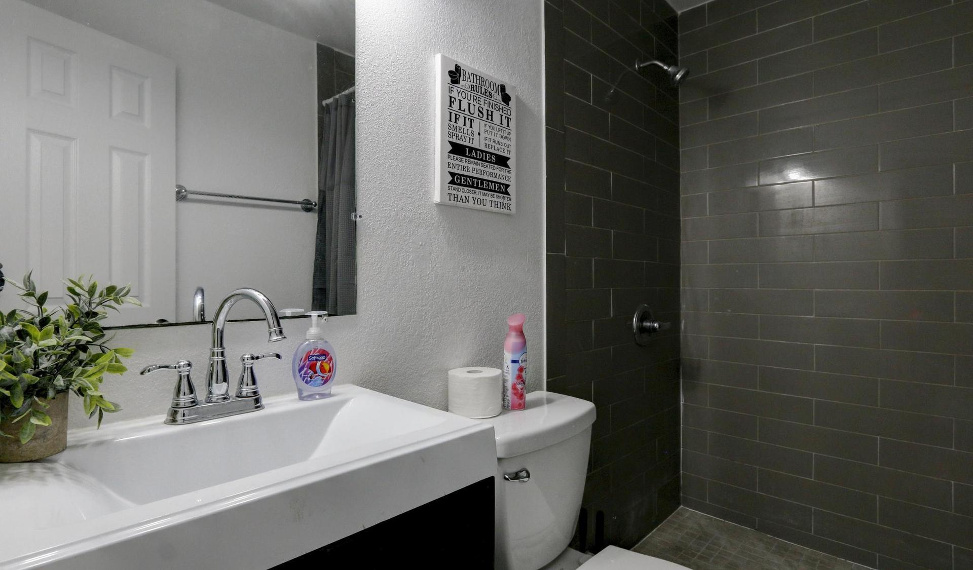 Bathroom(s)