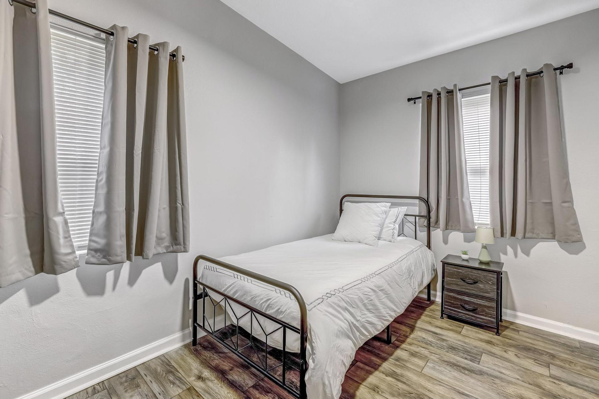 bedroom, detected:bed