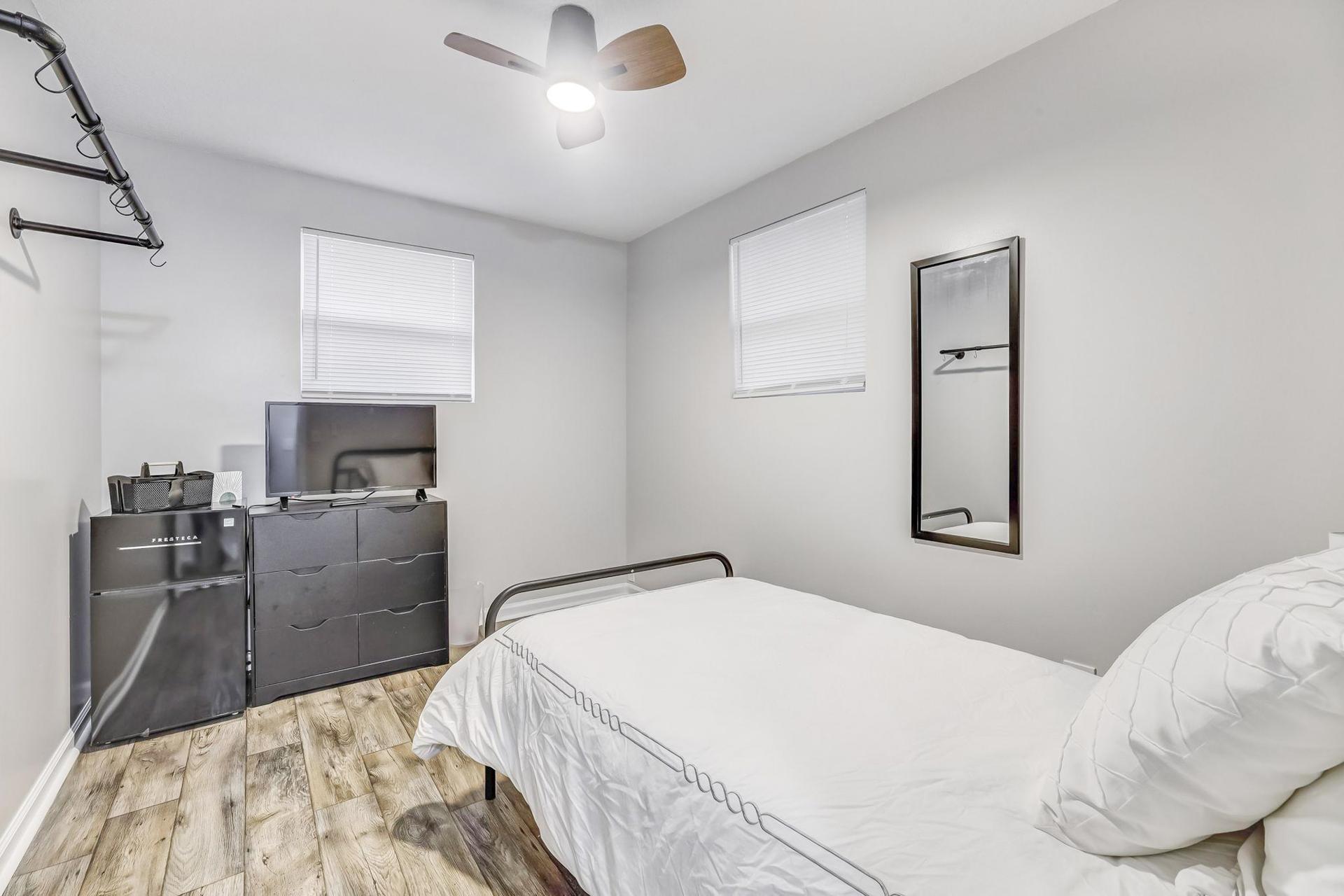 bedroom, detected:bed