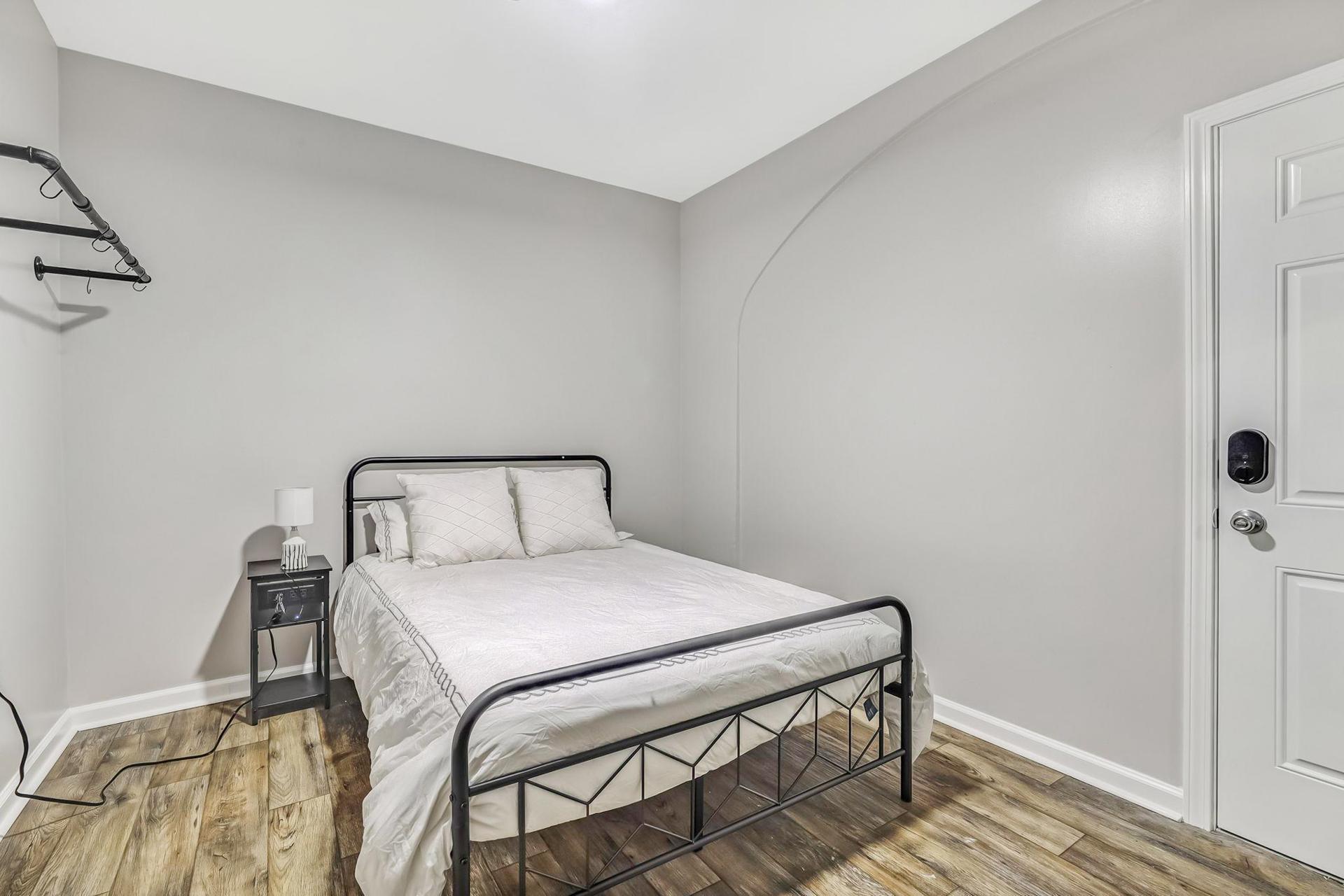 bedroom, detected:bed