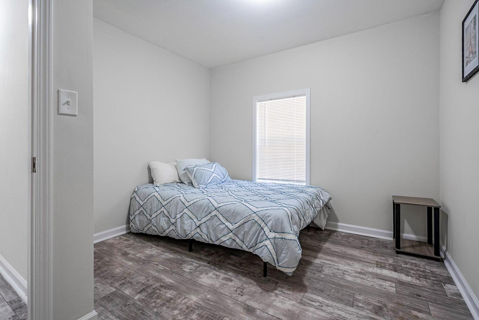 bedroom, detected:bed