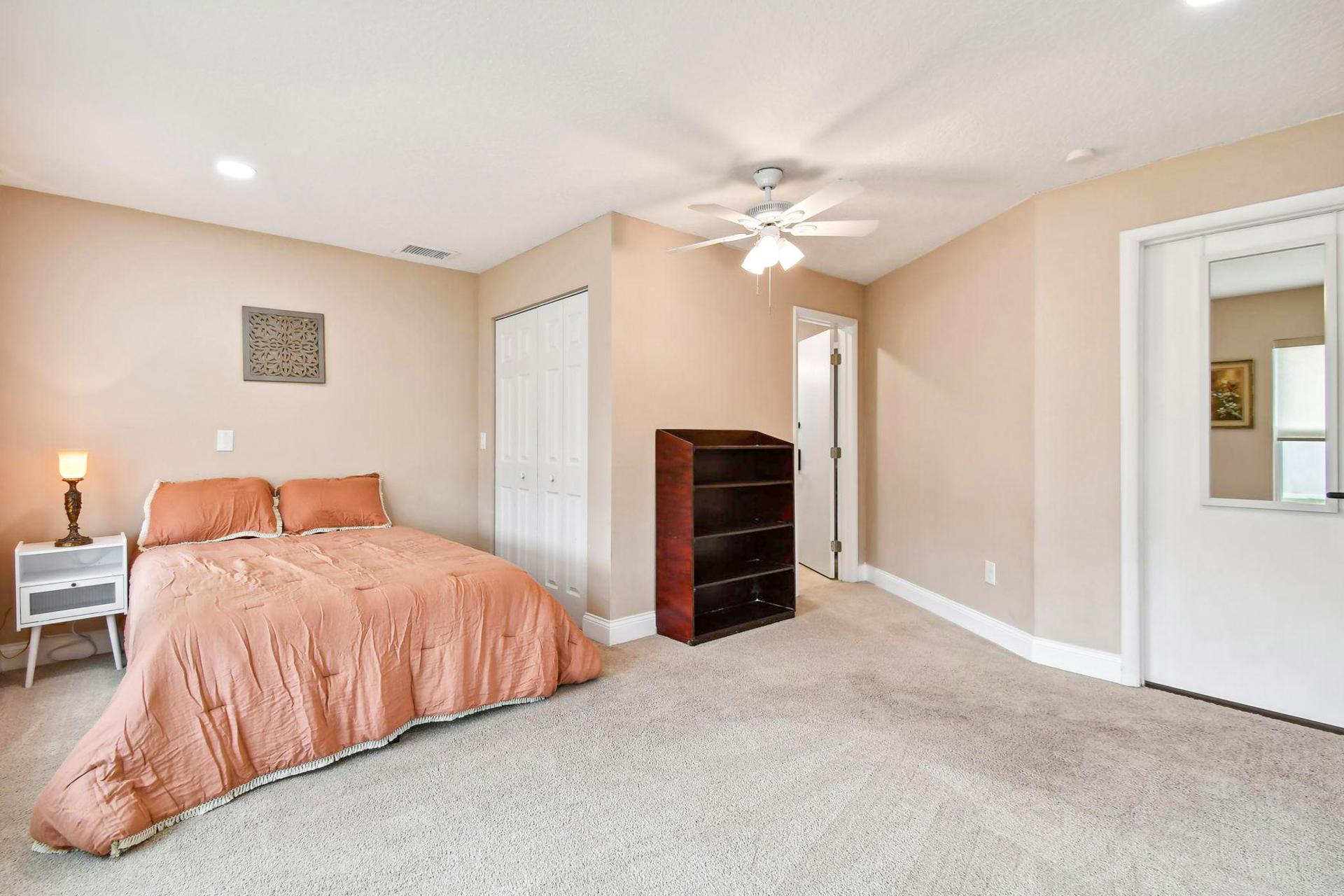bedroom, detected:bed, ceiling fan