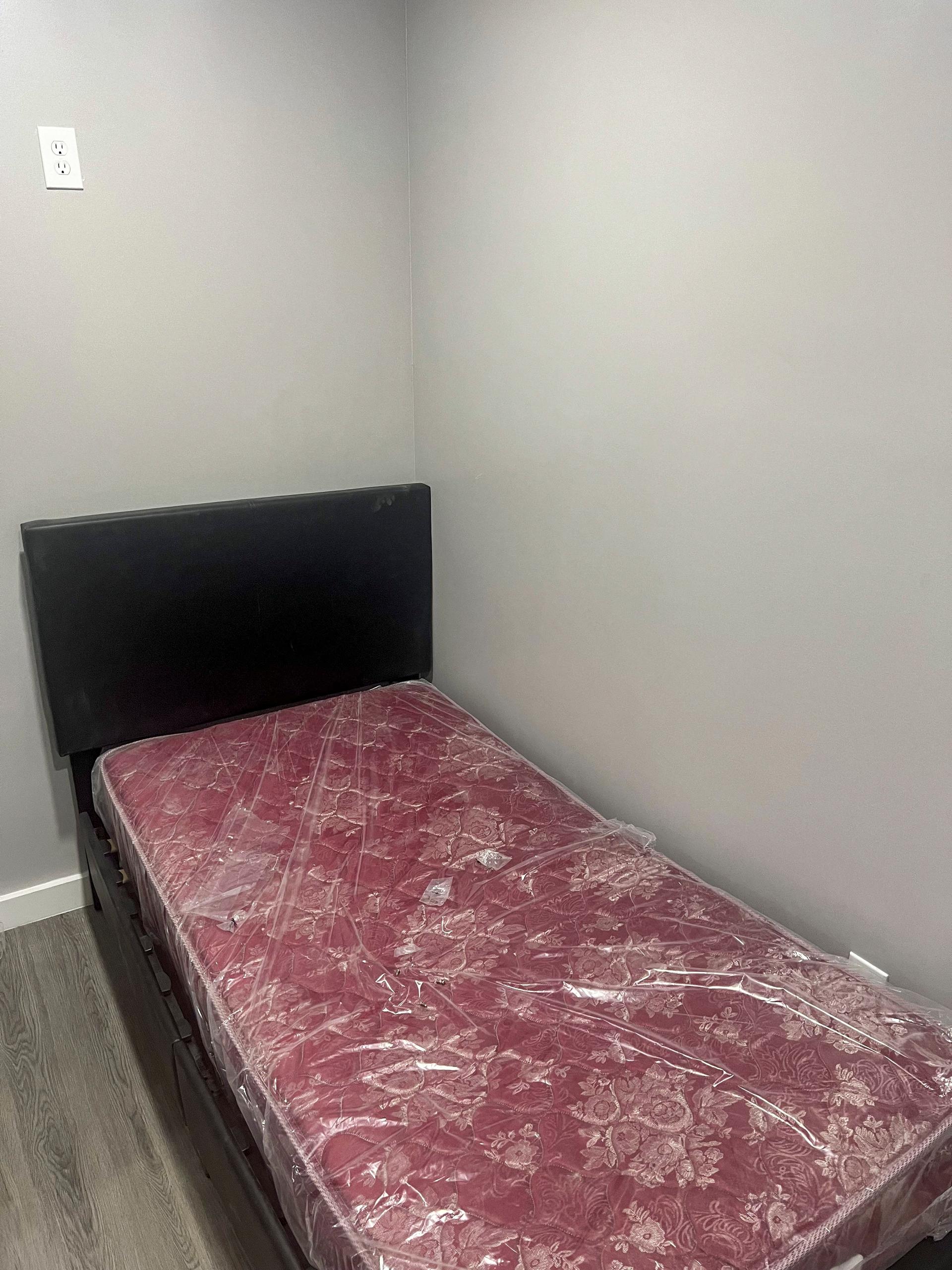 bedroom, detected:bed