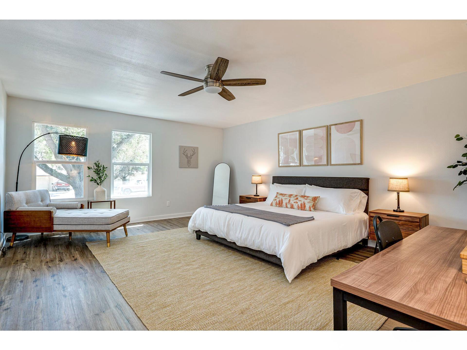 bedroom, detected:ceiling fan, bed, window blind