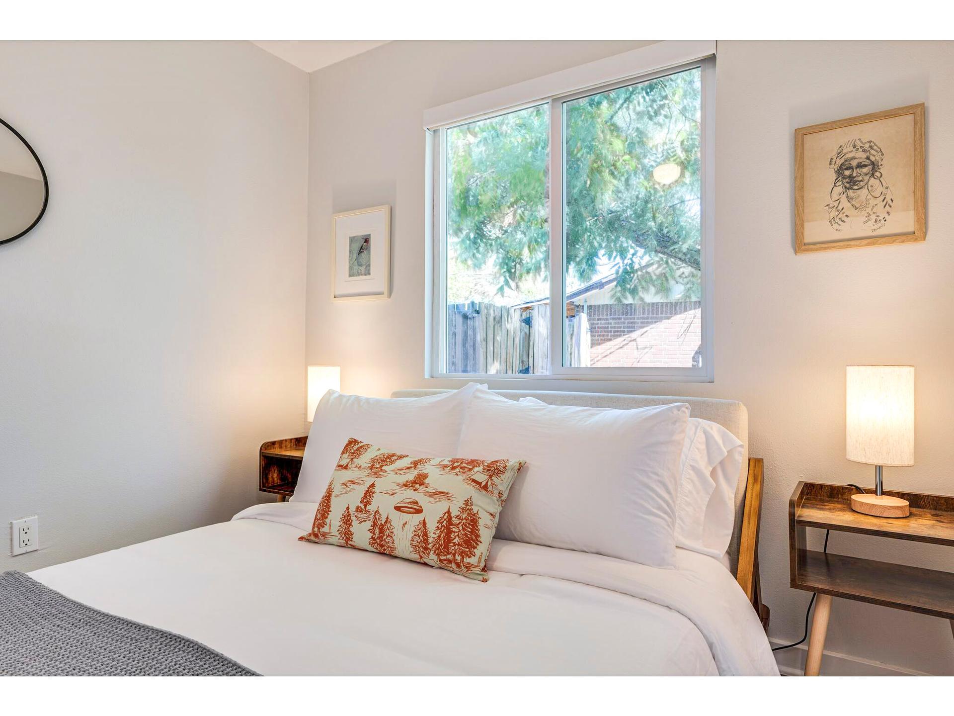 bedroom, detected:bed