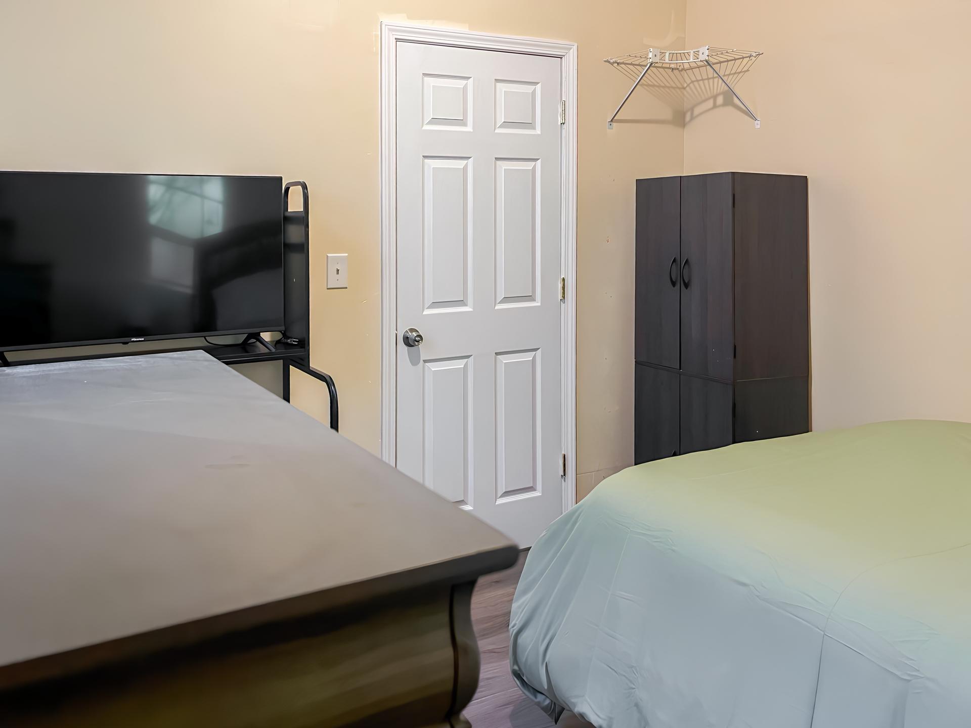 bedroom, detected:bed