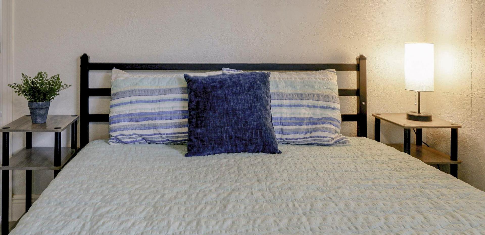 bedroom, detected:bed